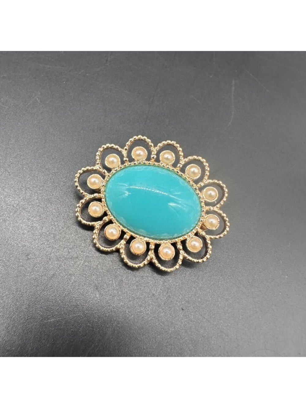 Vintage Turquoise Cabochon Brooch Faux Pearl Scalloped Gold Tone Sarah Coventry
